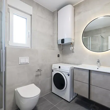 Apartment By The Sea Privlaka, Zadar - 23479