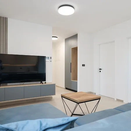 Apartment By The Sea Privlaka, Zadar - 23479 *